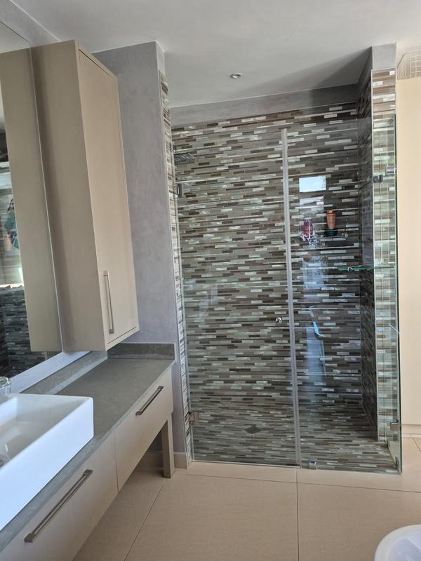 6 Bedroom Property for Sale in The Islands Estates North West